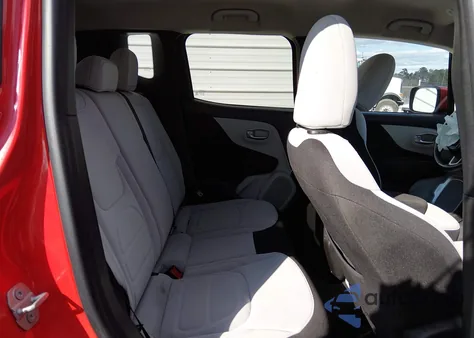 2019 Jeep Renegade Latitude 4X4 z USA, uszkodzony, nr VIN ZACNJBBB5KPK20824